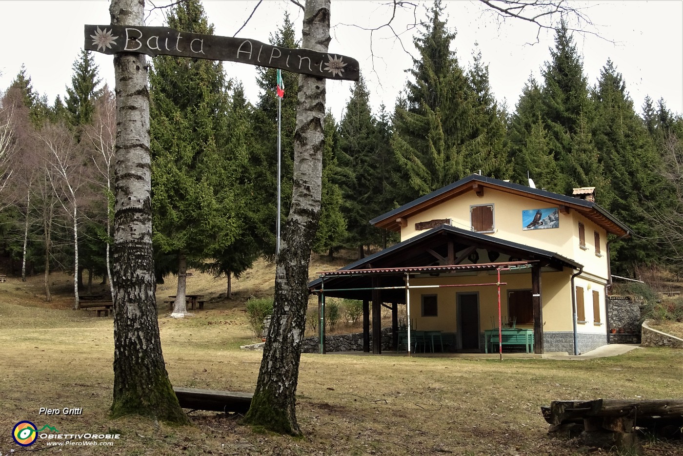 05 Alla Baita Alpini di S. Giovanni Bianco (1105 M) .JPG